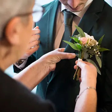 Floralux events huwelijk opgespeld boeket
